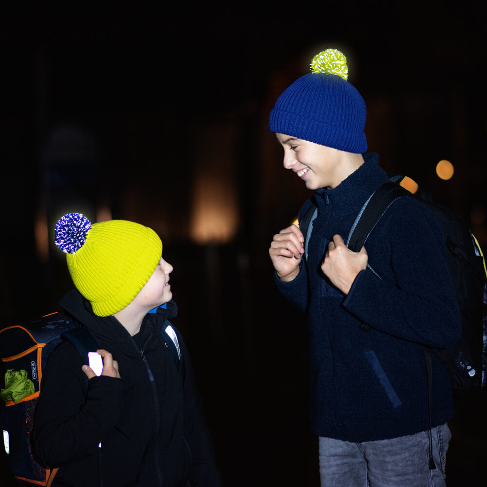 PAC Kids Oloma Reflective Pom Beanie Yellow – Bild 3